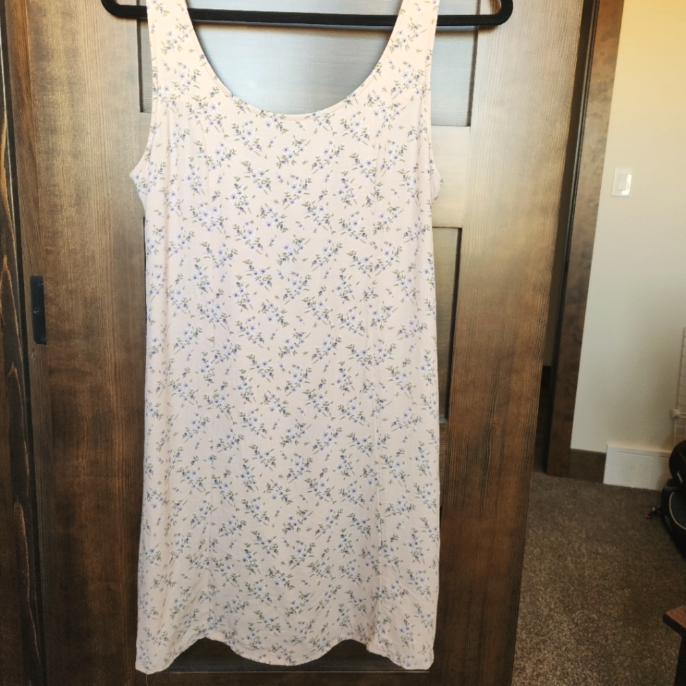 Sweet pink dress with small purple flowers